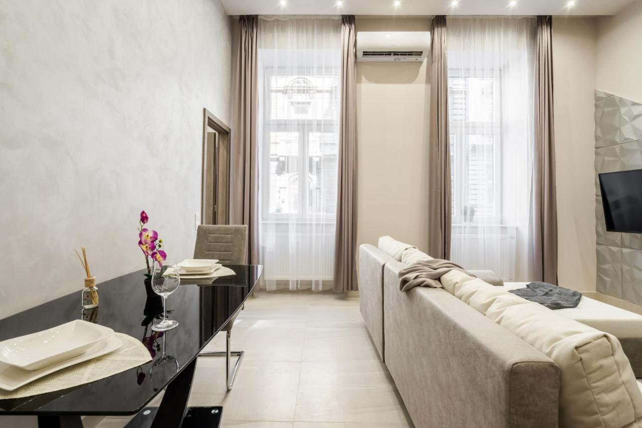 Chic Comfort Suite For 6 By Oktogon Budapeşte Dış mekan fotoğraf