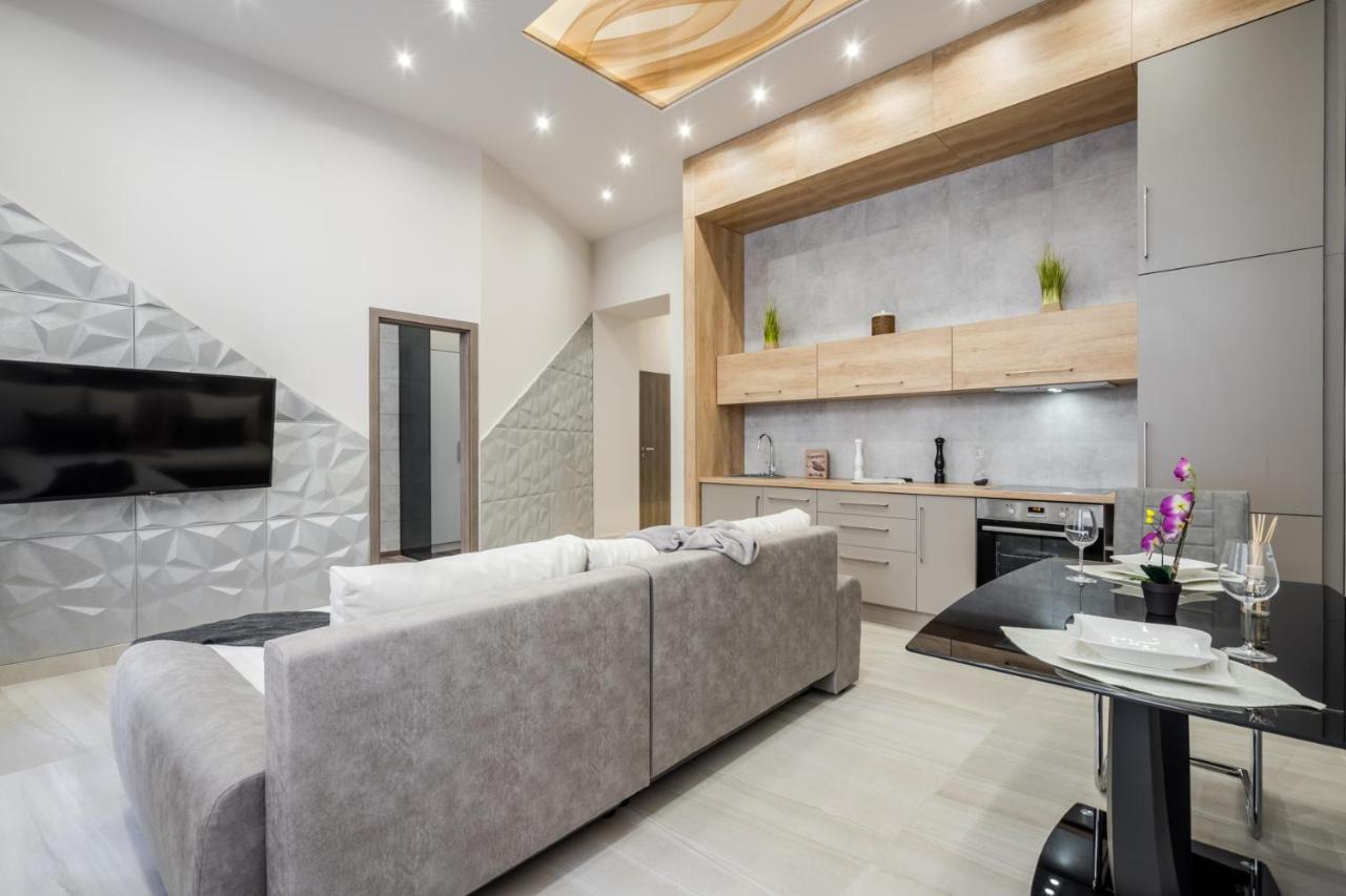Chic Comfort Suite For 6 By Oktogon Budapeşte Dış mekan fotoğraf